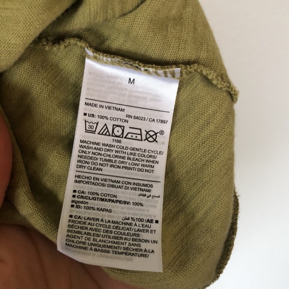 Old Navy EveryWear Long Sleeve T-Shirt - Picture 6 of 7